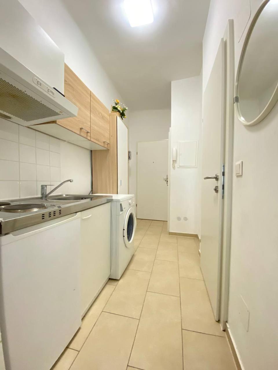 Deluxe Studio In Josefstaedter Strasse Area Apartment Vienna Exterior photo
